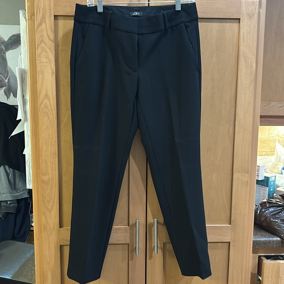 Size 6 Loft Dress Pants. Great condition. - Picture 4 of 4